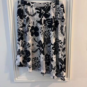 Liz Claiborne Black and White Floral Circle Skirt